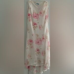 Sfuzi crème floral dress